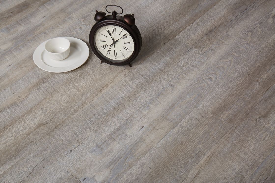 Simple Color PVC Vinyl Plank Flooring Hot Hydraulic Press Process 228.6mmx1219.2mm