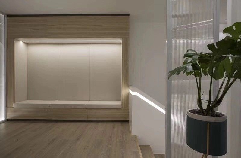 4.0mm 4.5m 5.0mm PVC Plank Flooring Deep Embossed UV Coating